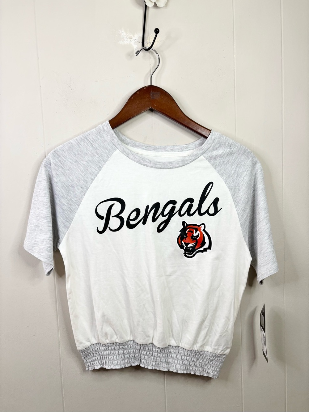 Cincinnati Bengals short sleeve raglan top size L (14) new girls kids tee shirt